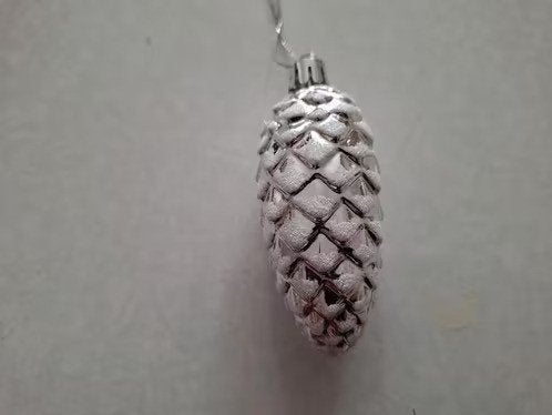 Zilverkleurige dennenappel h, Onbekend, Nieuw, Ophalen of Verzenden, Losse verkoop
