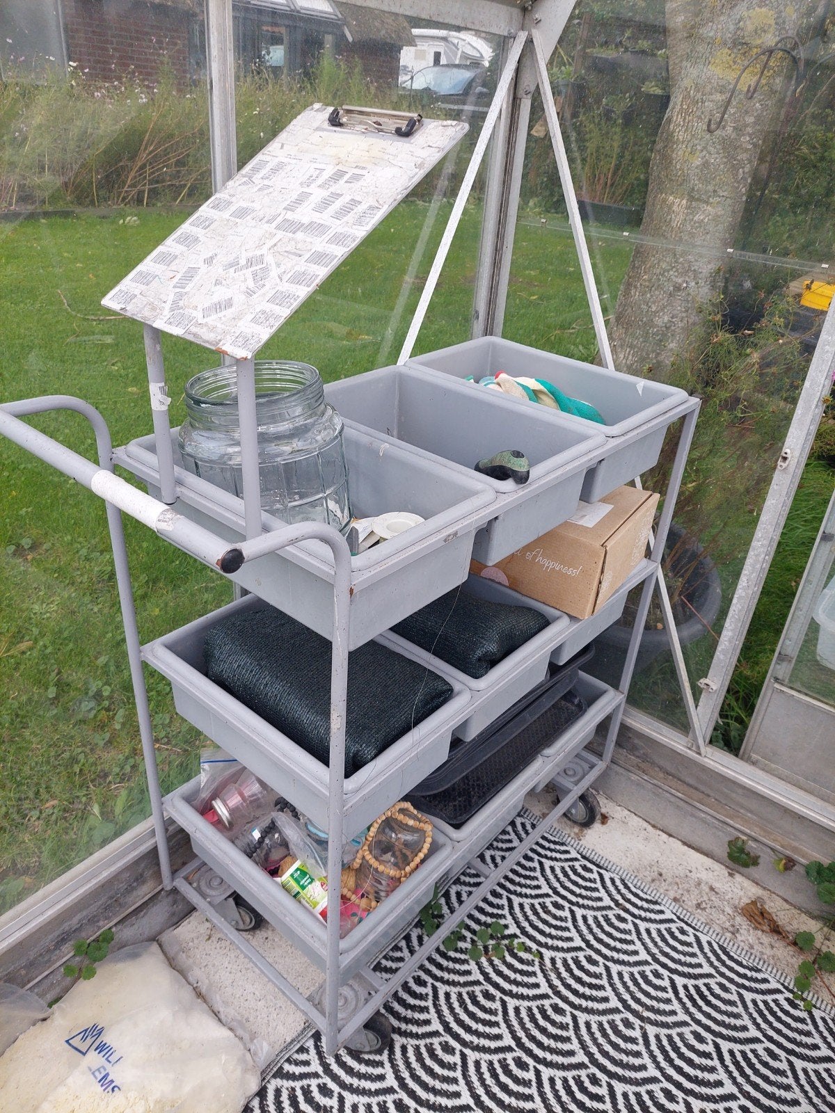 Verrijdbare kar/stelling voor opslag in kas of garage, Ophalen of Verzenden, Gebruikt