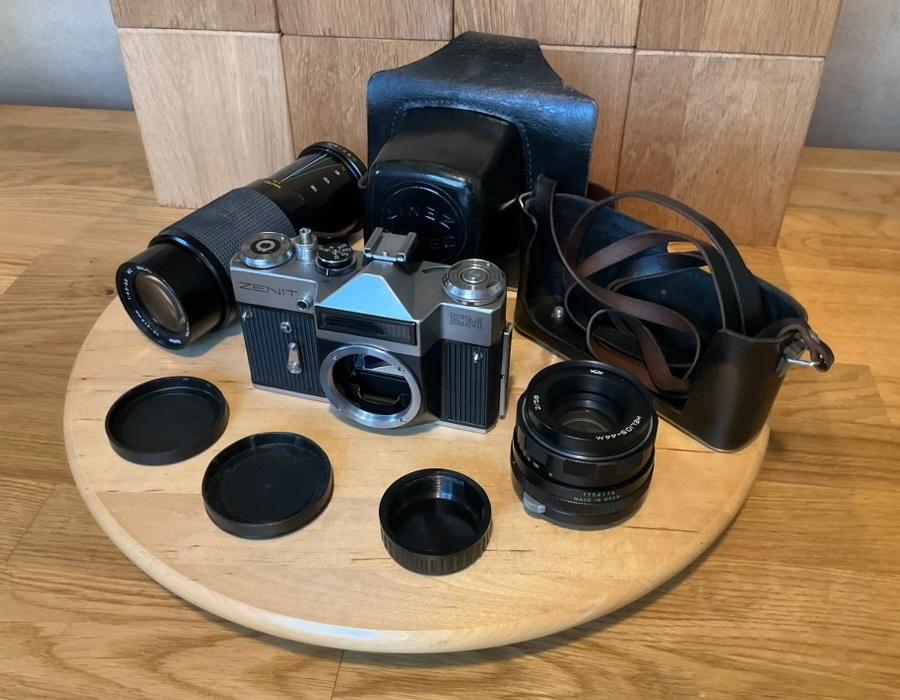 ZENIT EM Vintage Original 35mm SLR Camera plus 2 lenses, Verzenden, Gebruikt, Spiegelreflex, Overige Merken
