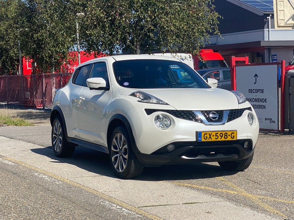 Nissan Juke 1.2 Dig-t 2015 Wit 175728 Km Airco Nap 116 PK, Auto's, Nissan, Voorwielaandrijving, 639 kg, Zwart, Wit