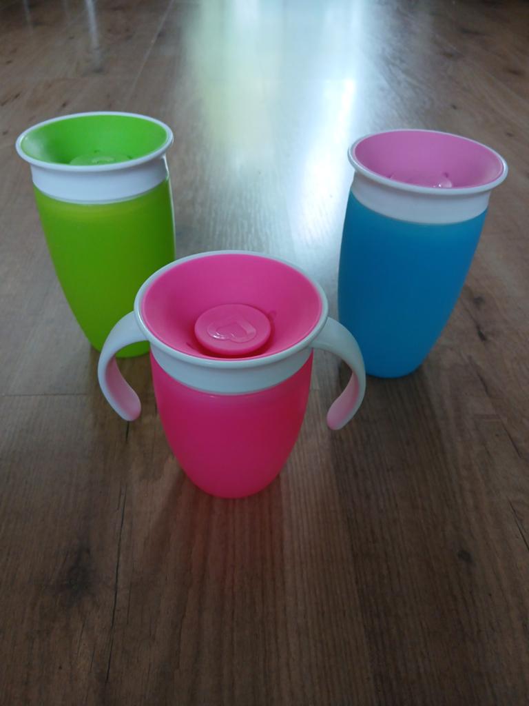 Munchkin bekers antilek met en zonder handvat 3 stuks, Ophalen of Verzenden, Zo goed als nieuw
