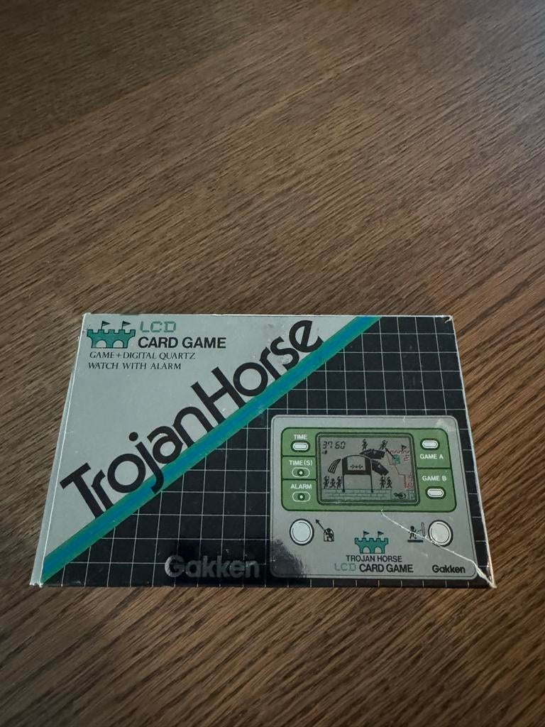 Gakken Trojan Horse LCD Card Game - Vintage Handheld, Ophalen