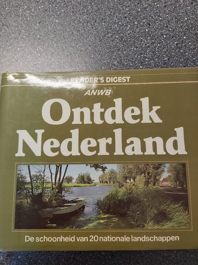 ONTDEK NEDERLAND DE SCHOONHEID VAN 20 NATIONALE LANDSCHAPPEN, Boeken, Ophalen of Verzenden, Gelezen