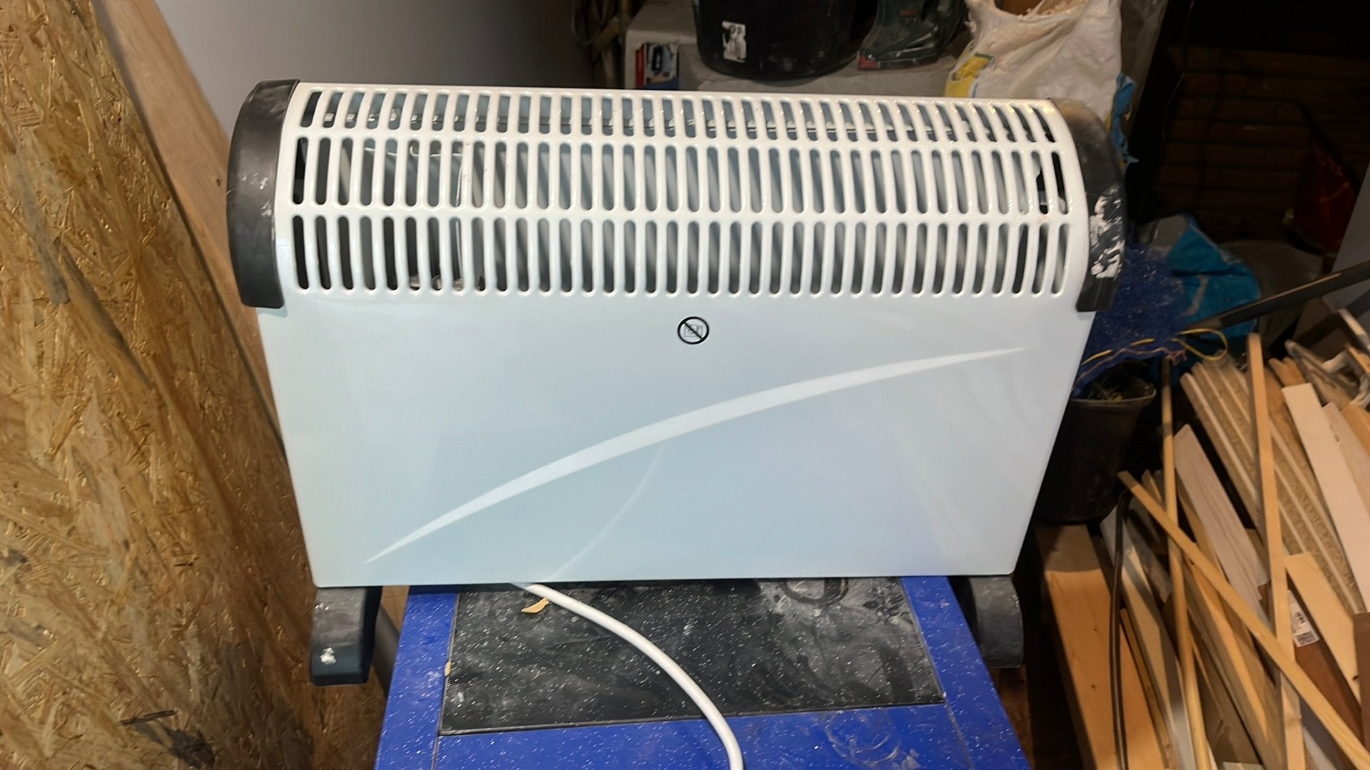 Blaze Convector Heater met Turbo Fan - 2000W, 30 tot 80 cm, Gebruikt, Radiator, Ophalen of Verzenden