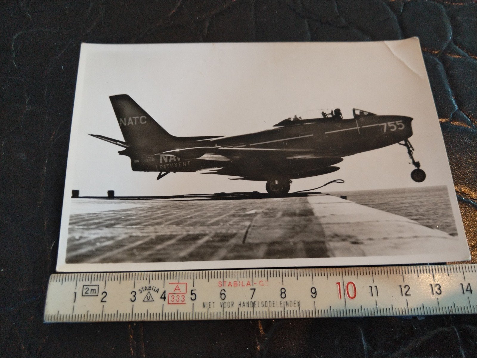 Zeldzame foto North American FJ-2 "Fury" op vliegdekschip, Verzamelen, Ophalen of Verzenden