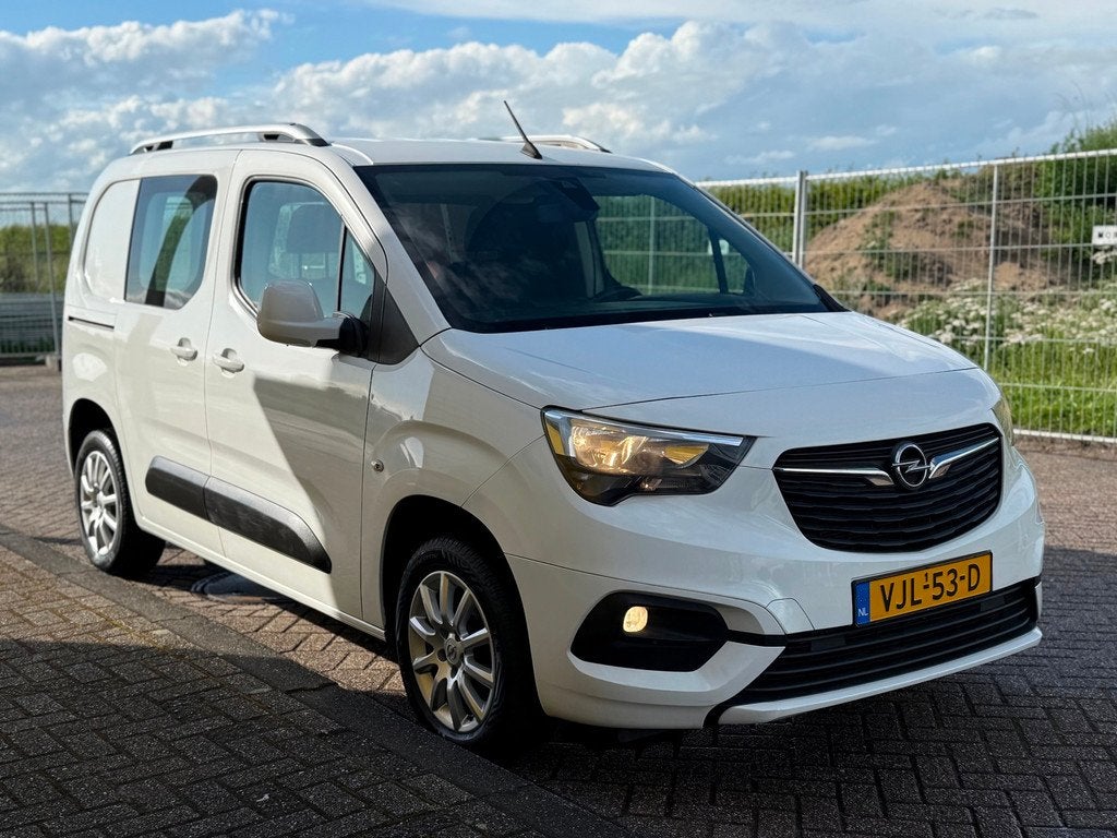 Opel Combo 1.5D Bj 2021 130PK Automaat Airco Pdc LM-Velgen E, Euro 5, Stof, Gebruikt, 4 cilinders