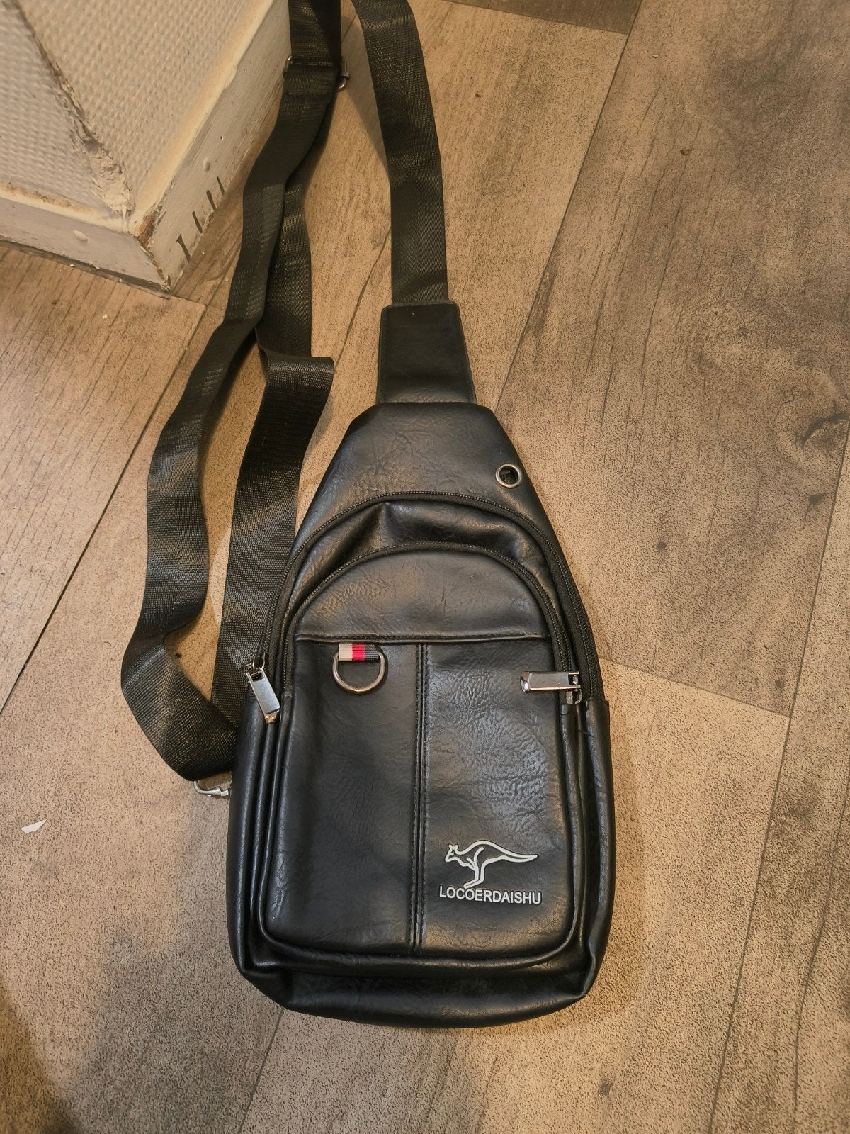 Zo goed als nieuwe zwarte slingbag/crossbody tas, Ophalen of Verzenden, Zo goed als nieuw, Zwart, Overige merken
