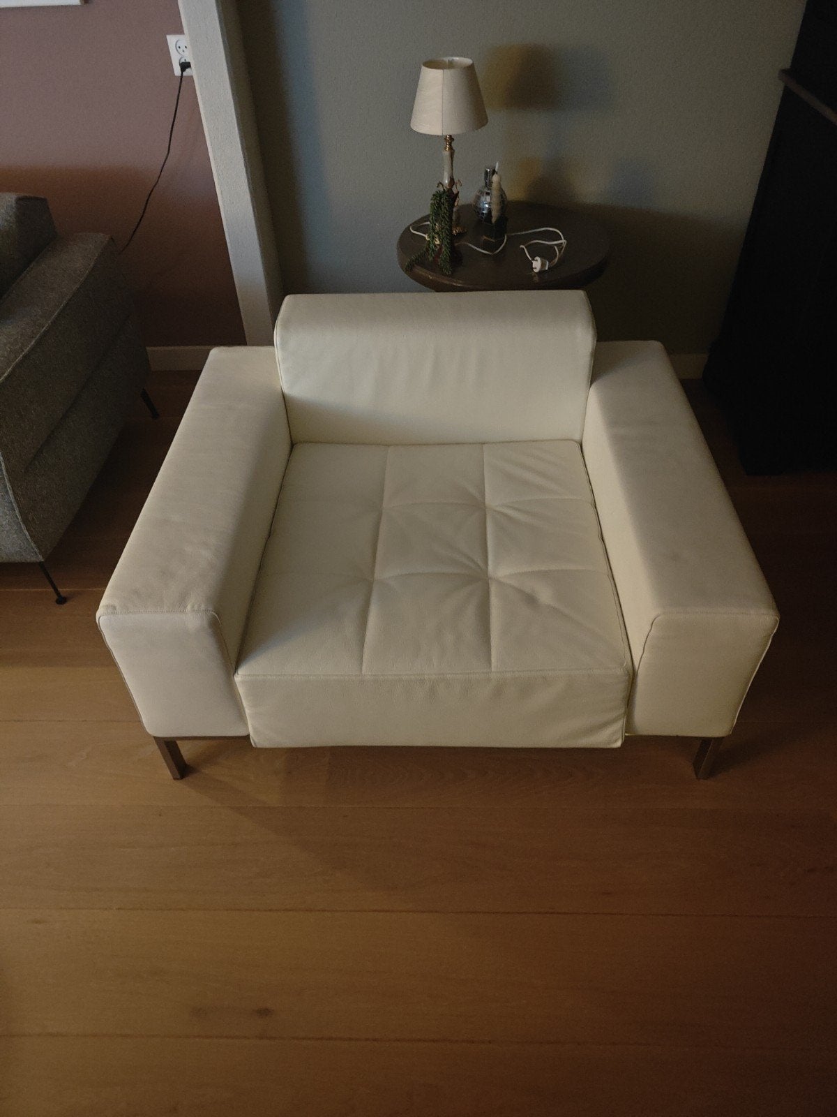 Comfortabele witte fauteuil - Zo goed als nieuw, Modern, Comfortabel, 75 tot 100 cm, Ophalen of Verzenden, Zo goed als nieuw