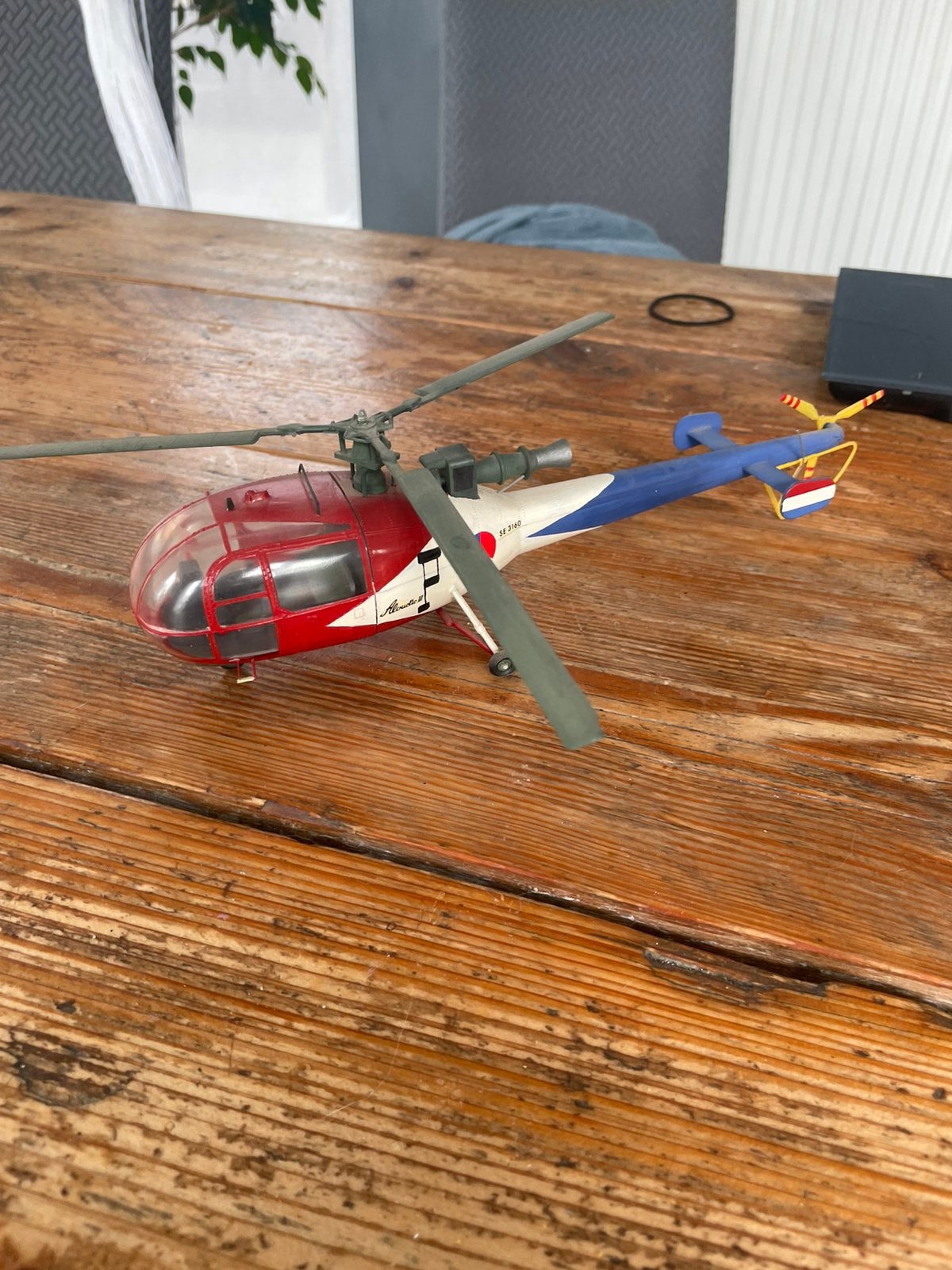 1/48 Allouette 3 groot schaalmodel Grashopper Luchtmacht Klu, Hobby en Vrije tijd, Modelbouw | Vliegtuigen en Helikopters, Gebruikt