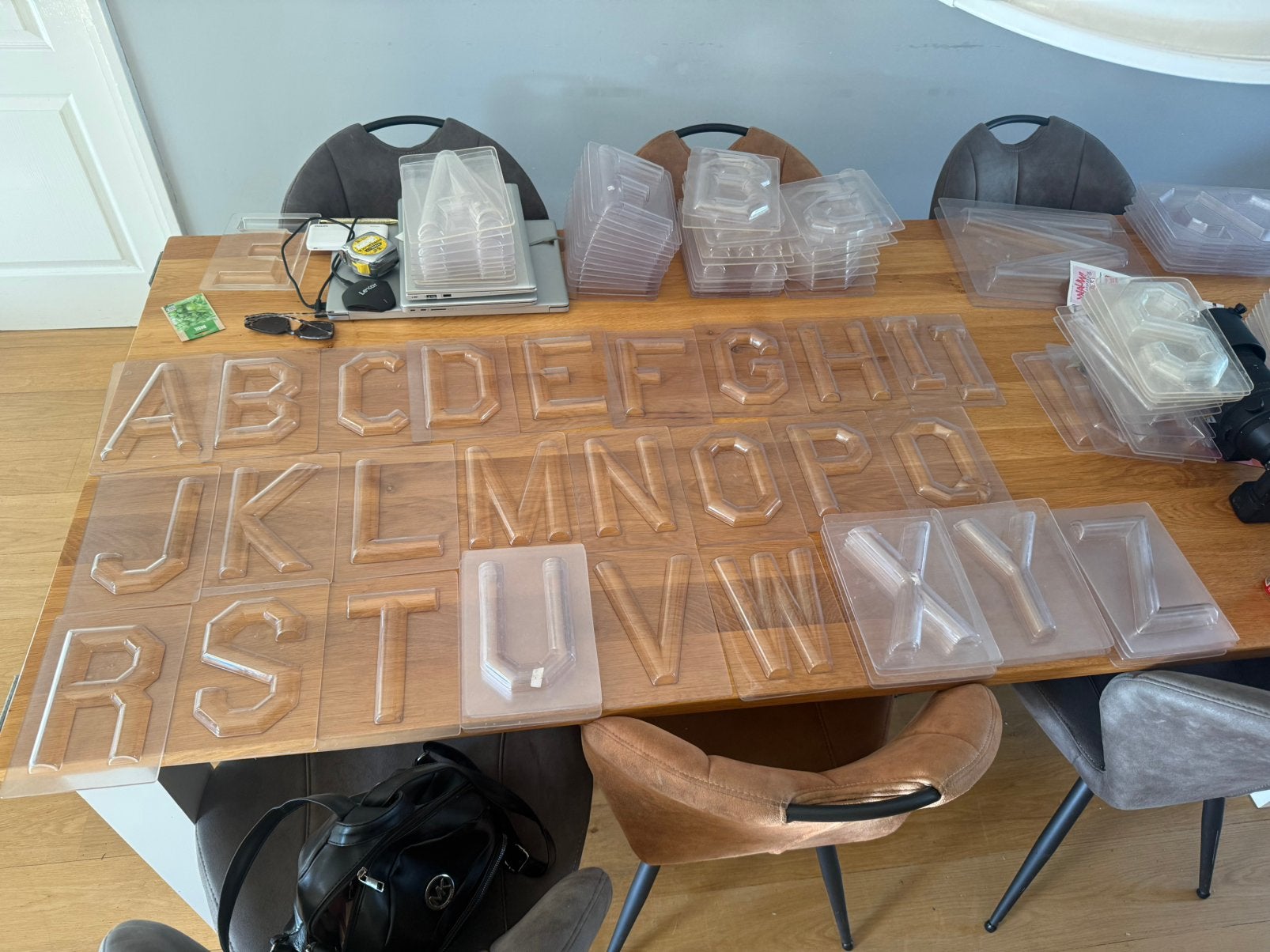 Chocolade letter vormen, Ophalen of Verzenden, Zo goed als nieuw, Taarten of Cupcakes, Versiering