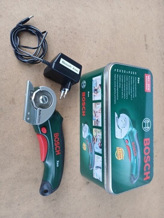 Bosch XEO Draadloze universeelsnijder, Ophalen of Verzenden, Gebruikt