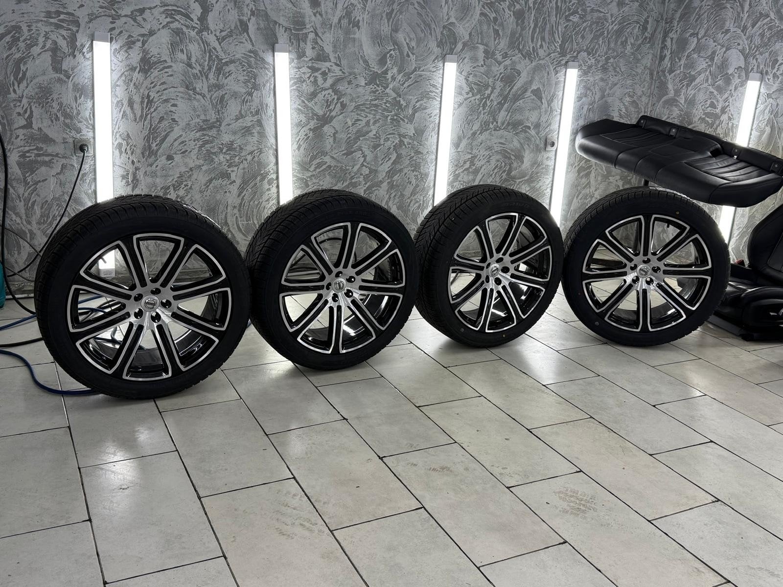 VOLVO XC90 21 inch winterset NIEUW, Auto-onderdelen, Banden en Velgen, Ophalen of Verzenden