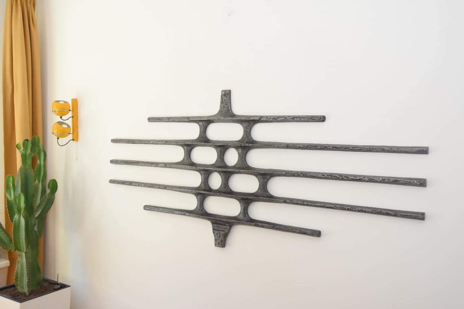 Brutalist 60s Mid-Century Wandsculptuur - Uniek Design, Ophalen, Metaal, Wandsculptuur, Gebruikt
