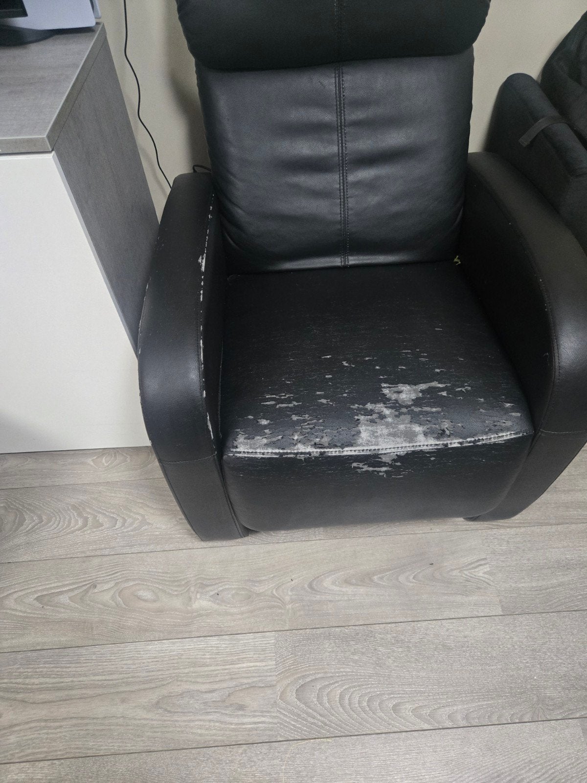 Zwarte Massage Relaxfauteuil met Afstandsbediening, Kunststof, Gebruikt, 75 tot 100 cm, Ophalen of Verzenden