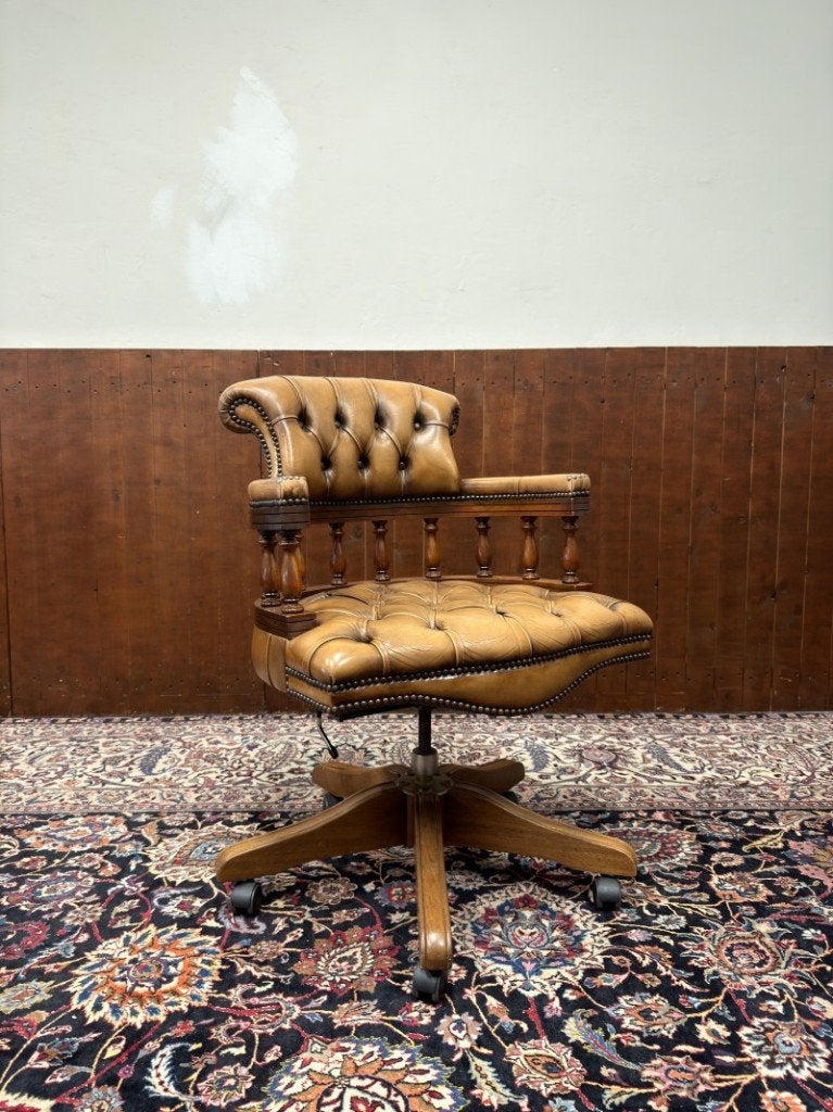 Klassiek Engels Chesterfield Bureaustoel, Ophalen