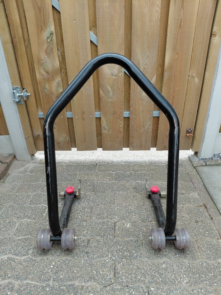 Paddock stand motor, Ophalen