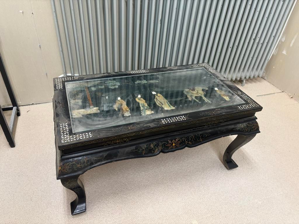 Antieke Chinese salontafel met glasplaat, Ophalen