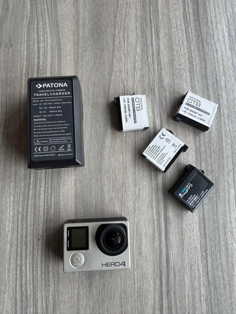 GoPro Hero 4 + Accessories, Ophalen of Verzenden, Zo goed als nieuw, GoPro