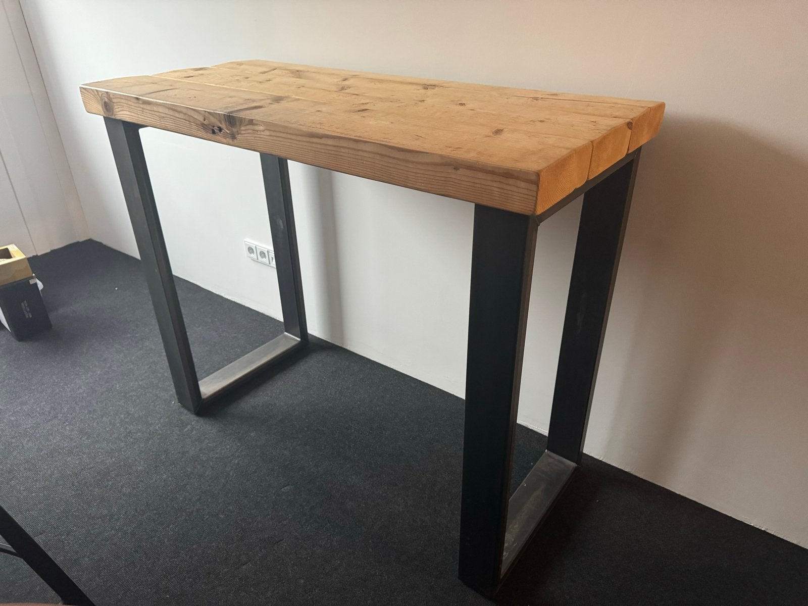 Bartafel met metalen onderstel, Ophalen, Zo goed als nieuw