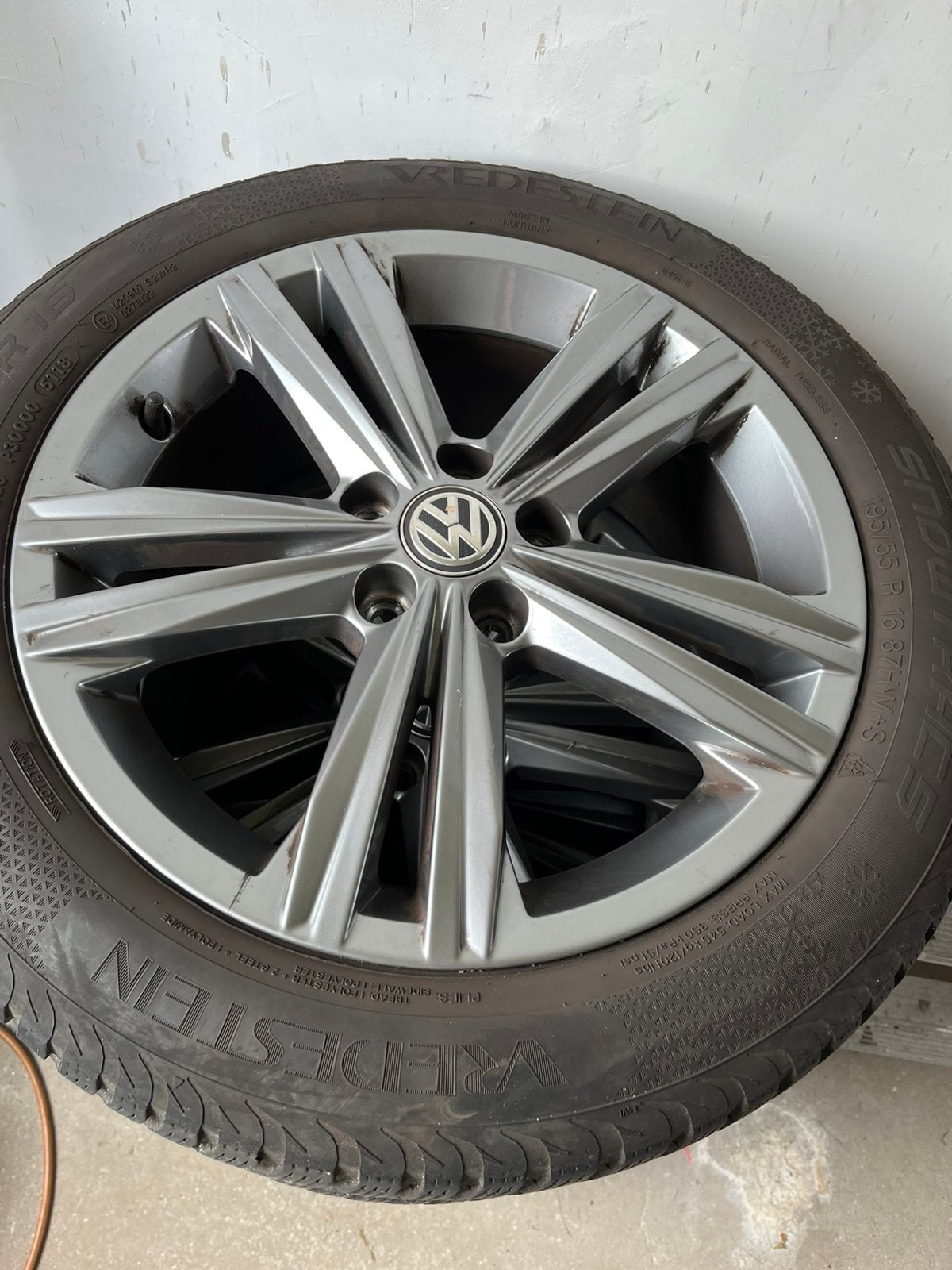 Sebring VW velgen 16 inch met winterbandem Vredestein, Auto-onderdelen, Banden en Velgen, Ophalen, Velg(en), 16 inch, Winterbanden