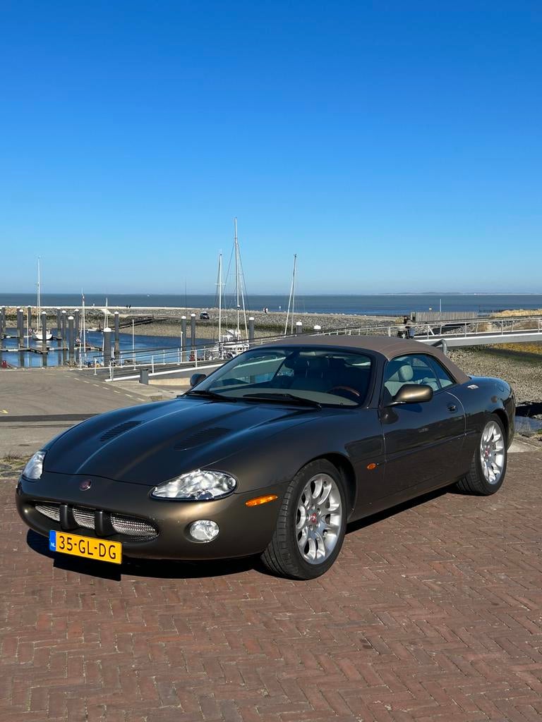 Jaguar XKR 4.0 Supercharger Convertible 2000 Bruin, foto 9