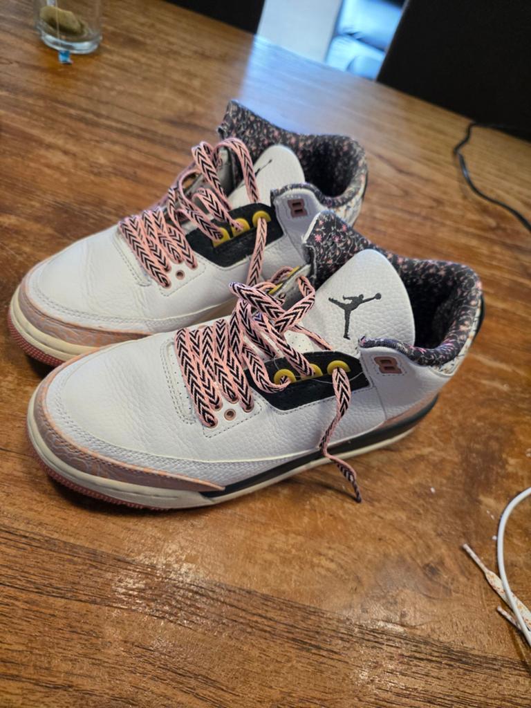 Nike Air Jordan, Kleding | Dames, Schoenen, Ophalen, Zo goed als nieuw, Sneakers of Gympen