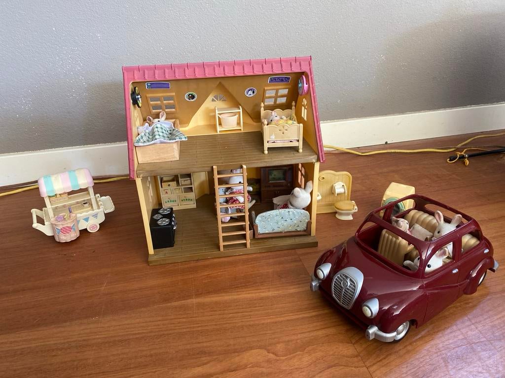 Sylvanian Families Huis, Auto & IJscowagen met Figuurtjes, Ophalen of Verzenden, Gebruikt, Jongen of Meisje
