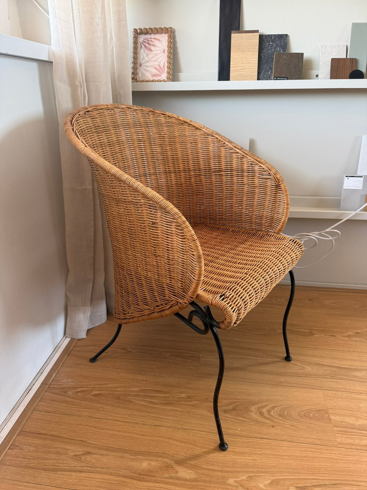 Prachtige Vintage Rotan Kuipstoel, Huis en Inrichting, Stoelen, Ophalen, Bruin, Zo goed als nieuw, Metaal