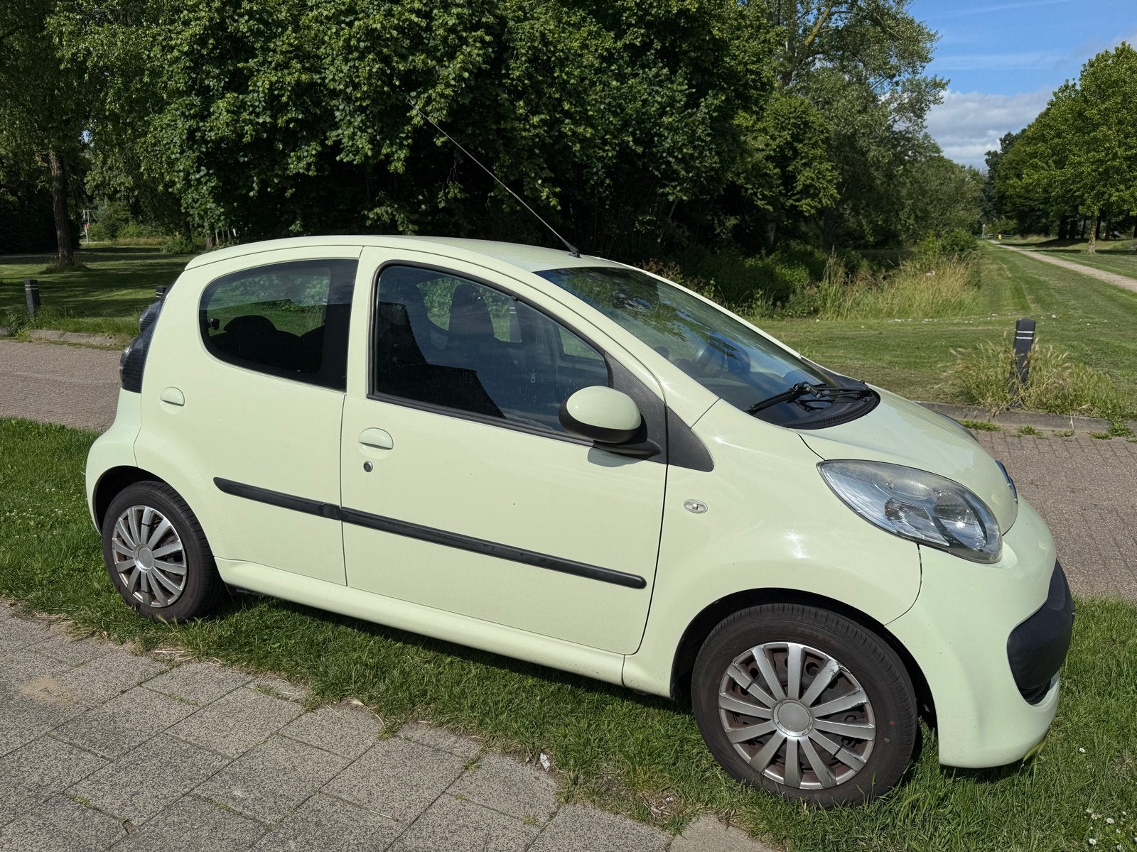 Citroën C1 1.0 5-DRS 2008 licht geel- apk mei2027, Voorwielaandrijving, 4 stoelen, C1, Origineel Nederlands
