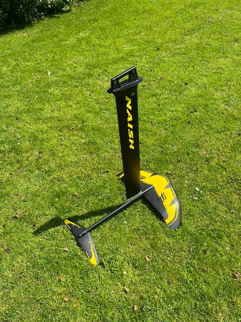 Naish Thrust freeride foil 1200, Ophalen of Verzenden, Zo goed als nieuw, Overige typen, Met draagtas