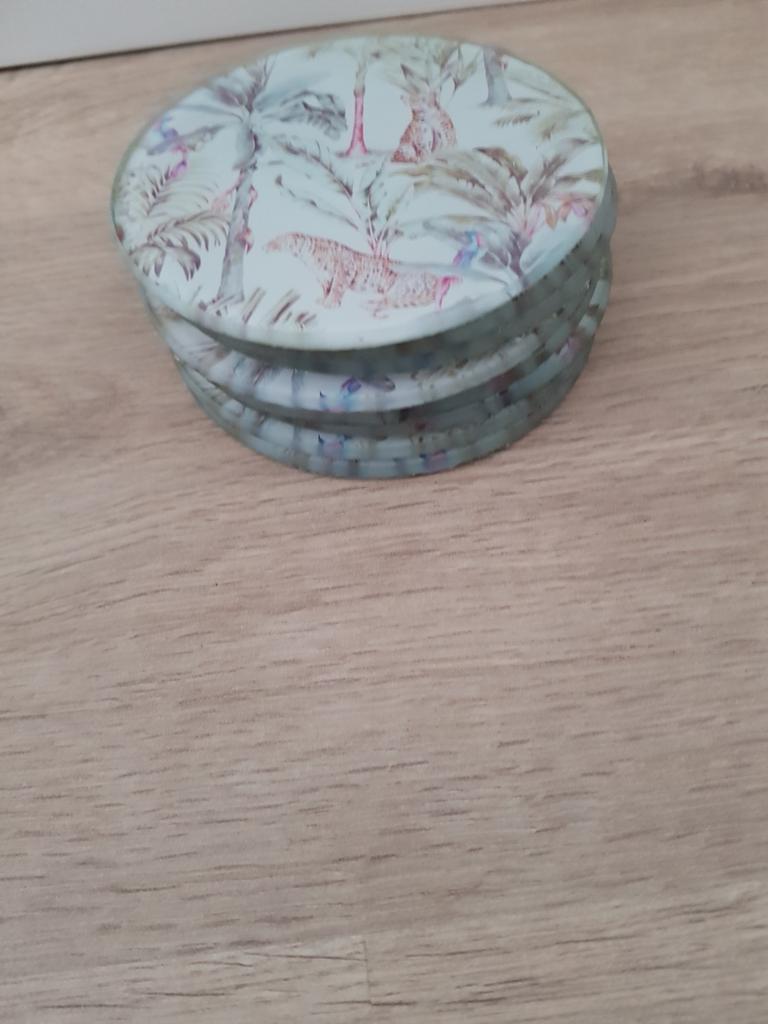 Mooie onderzetters, Ophalen of Verzenden, Zo goed als nieuw, Glas of Kopje