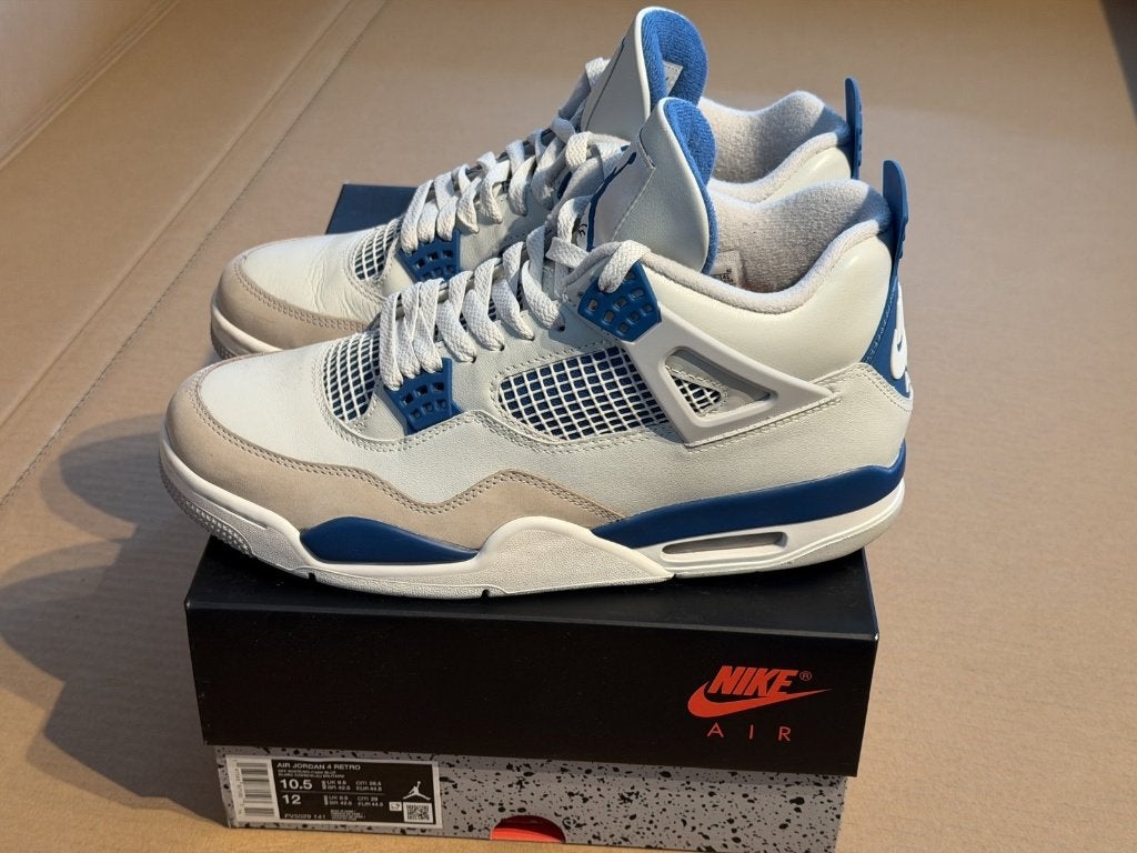Nike Air Jordan 4 Retro Military Blue - maat EU 44.5, Kleding | Heren, Schoenen, Wit, Nieuw, Ophalen of Verzenden, Sneakers of Gympen