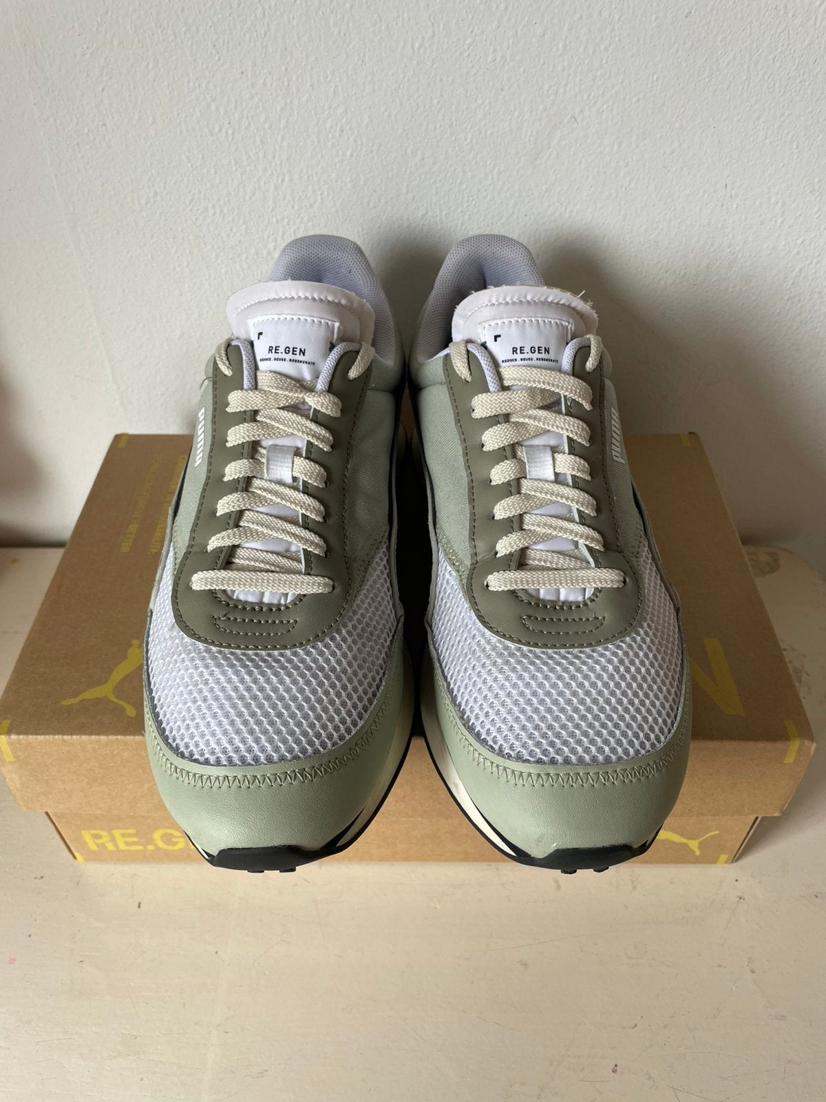 Future Rider DoubleV2 Re.Gen, Wit, Ophalen of Verzenden, Sneakers of Gympen, Zo goed als nieuw