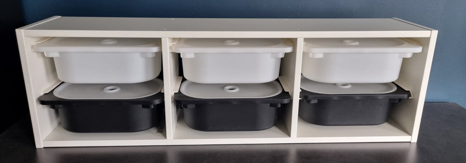 IKEA Trofast wandopberger met 6 bakjes (wit/zwart), Ophalen, Zo goed als nieuw