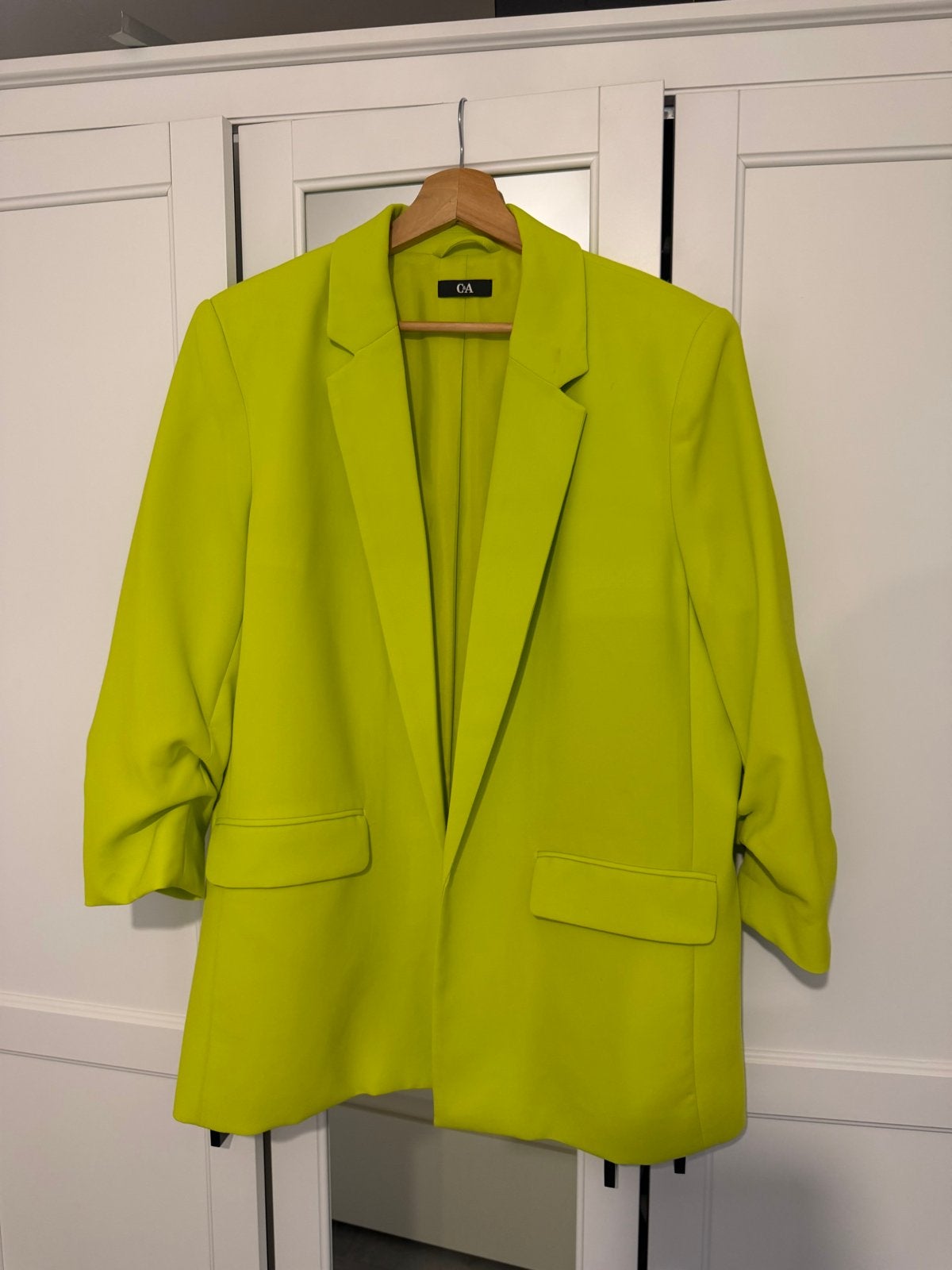 C&A Neon Groen Jasje - Maat M/L, Kleding | Dames, Maat 38/40 (M), Ophalen of Verzenden, Zo goed als nieuw, Jasje