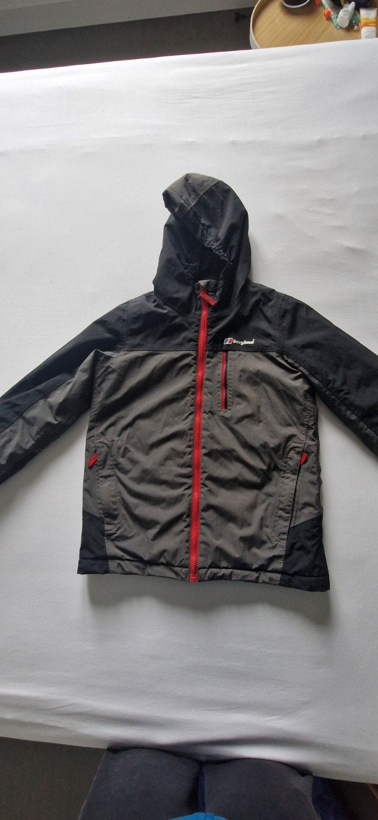 Berghaus kinderjas - Maat 11-12 jaar (146), Gebruikt, Jongen of Meisje, Ophalen of Verzenden, Berghaus