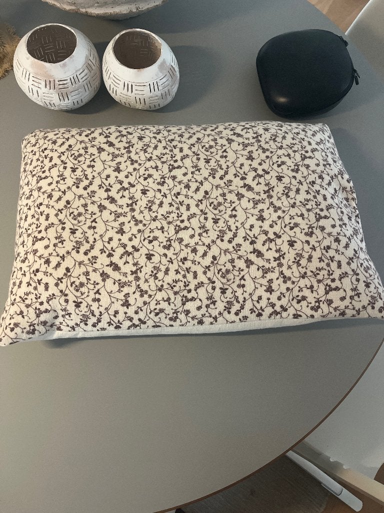 Meri Lou living kussen katoen / dons, Huis en Inrichting, Overige kleuren, Ophalen of Verzenden, Zo goed als nieuw, Sierkussen