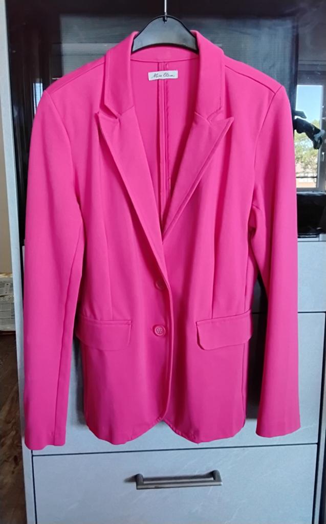 Vlotte fuchsia blazer mt.38/40, Ophalen of Verzenden, Zo goed als nieuw, Maat 38/40 (M), Roze