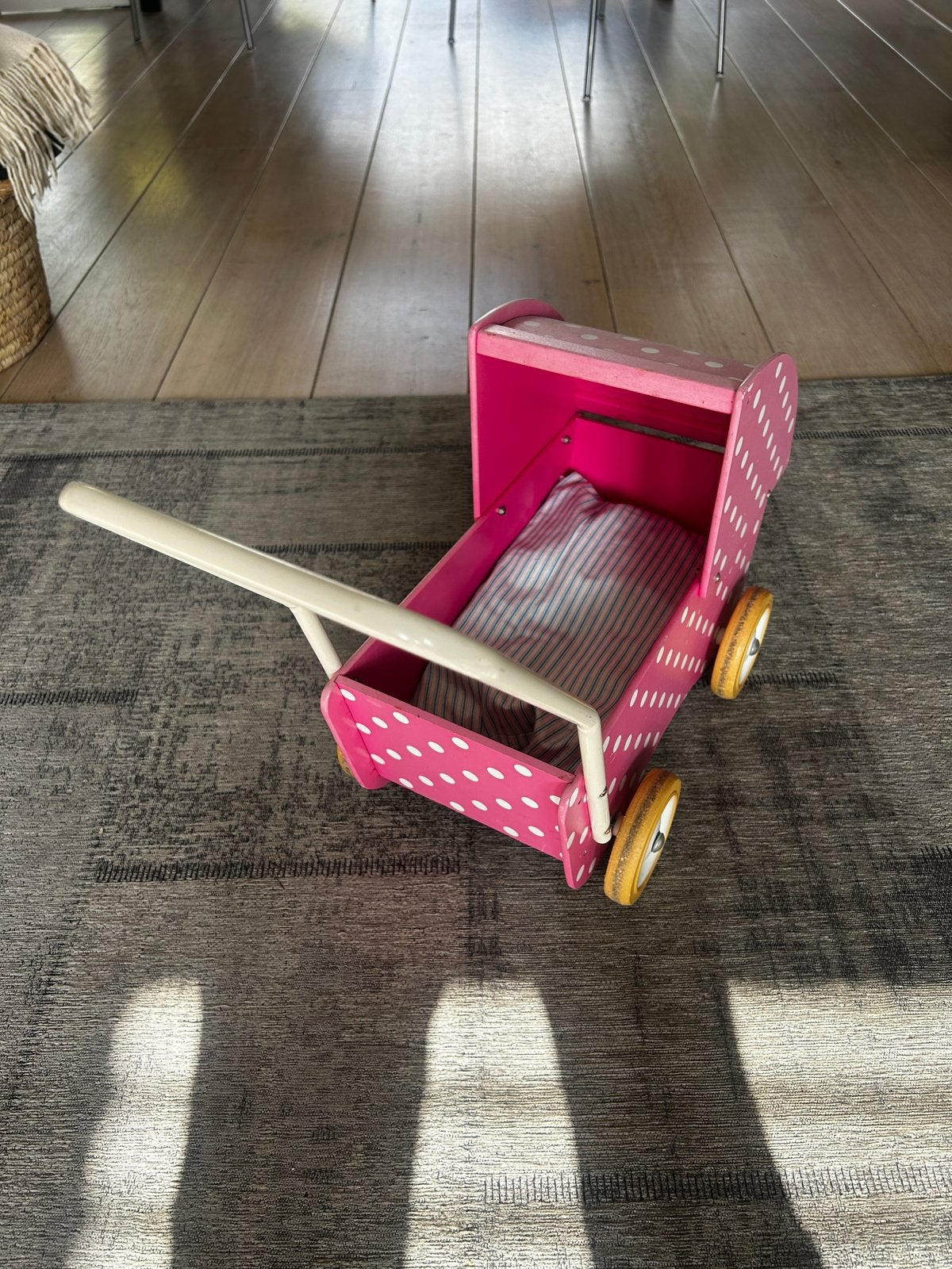 Houten poppenwagen en poppenbedje, Ophalen, Gebruikt, Overige typen