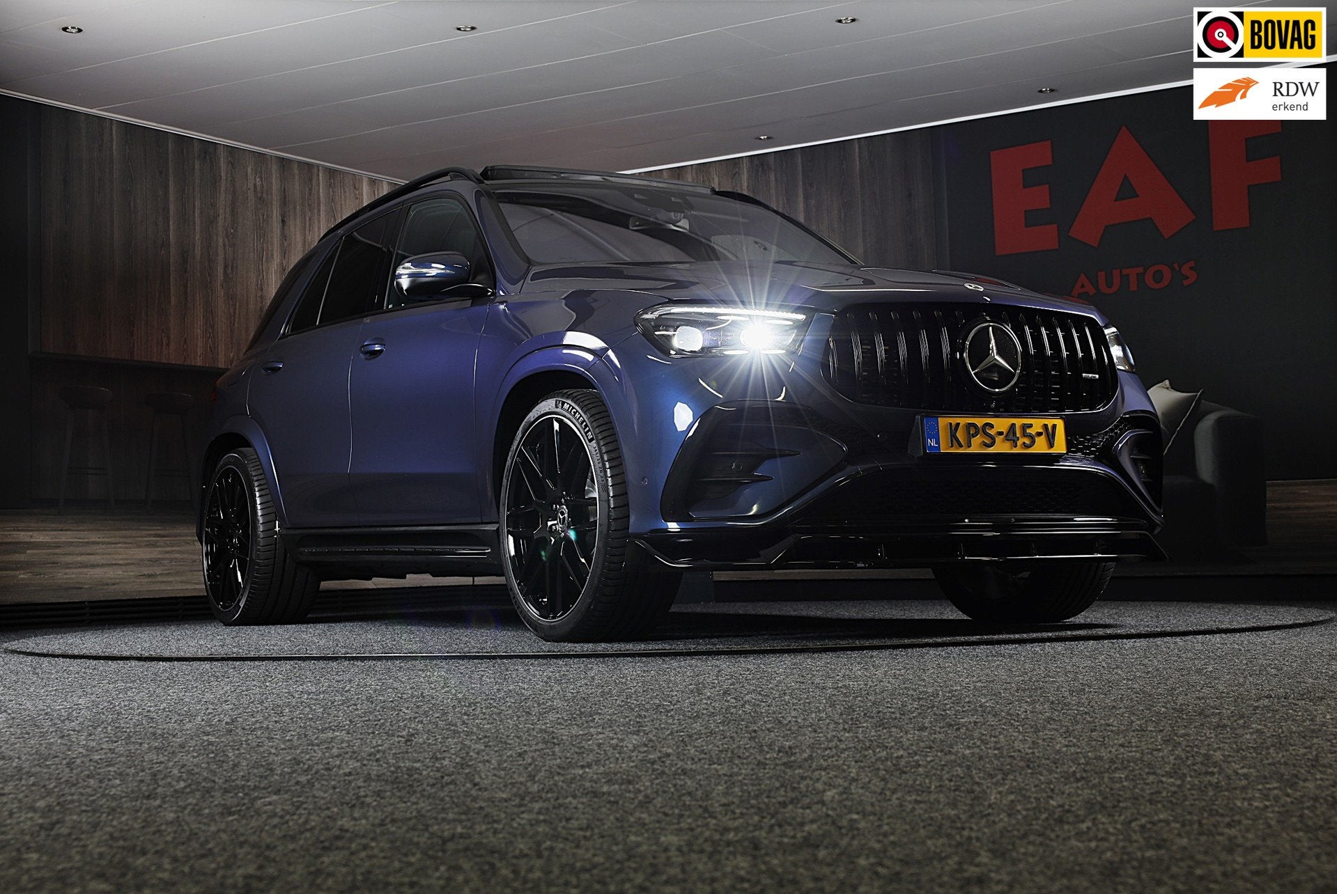 Mercedes-Benz GLE-klasse 400 e 4MATIC AMG 63 Look / Massage, Auto's, Automaat, Dealer onderhouden, Gebruikt, 4 cilinders