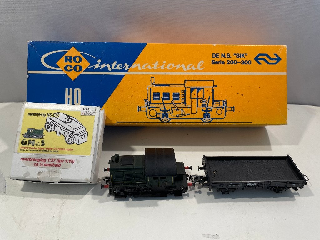 Roco SIK met bijwagen en extra GM&S aandrijving voor NS SIK, Gebruikt, Gelijkstroom, Analoog, Wagon