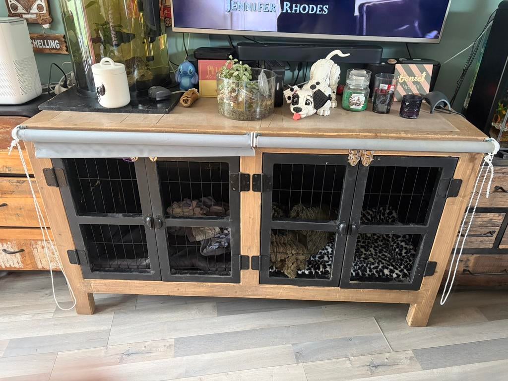 Zelf gemaakte  houten hondenbench wegens verandering te koop, Dieren en Toebehoren, Hondenbenches, Ophalen, Gebruikt