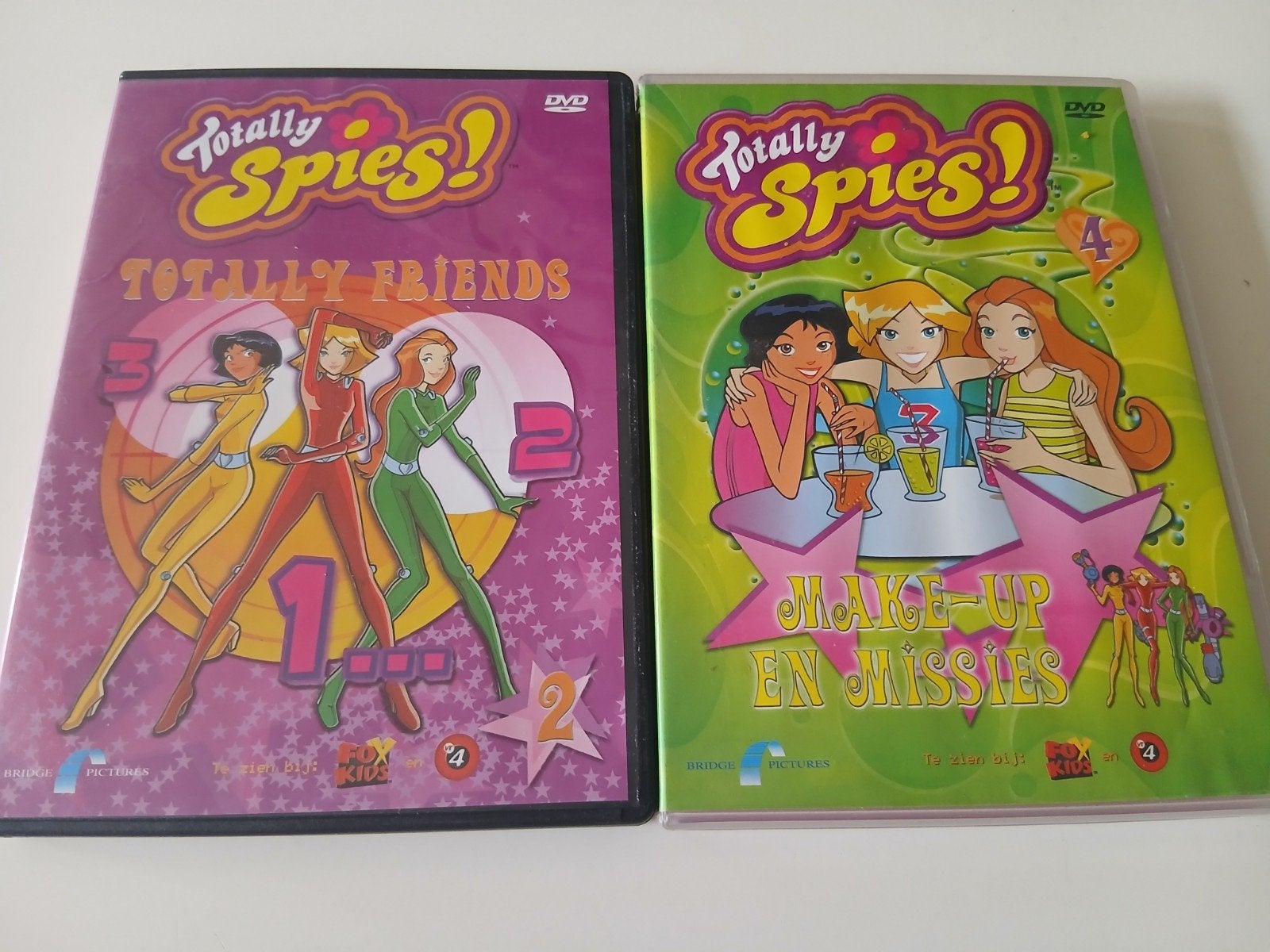 Totally Spies Deel 2 & 4 - DVDs, Ophalen of Verzenden, Zo goed als nieuw