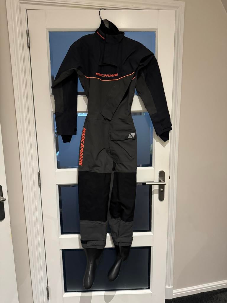 Magic Marine Droogpak Maat 140 - Ideaal voor watersport, Watersport en Boten, Watersportkleding, Ophalen of Verzenden, Zo goed als nieuw