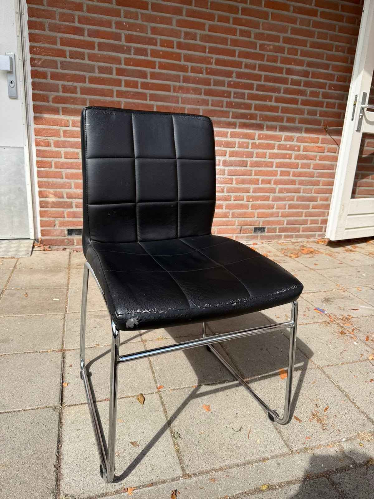 Set van 18 Zwarte Eetkamerstoelen / Vergaderstoelen, Ophalen, 5 krukken of meer, 60 tot 90 cm, Zo goed als nieuw