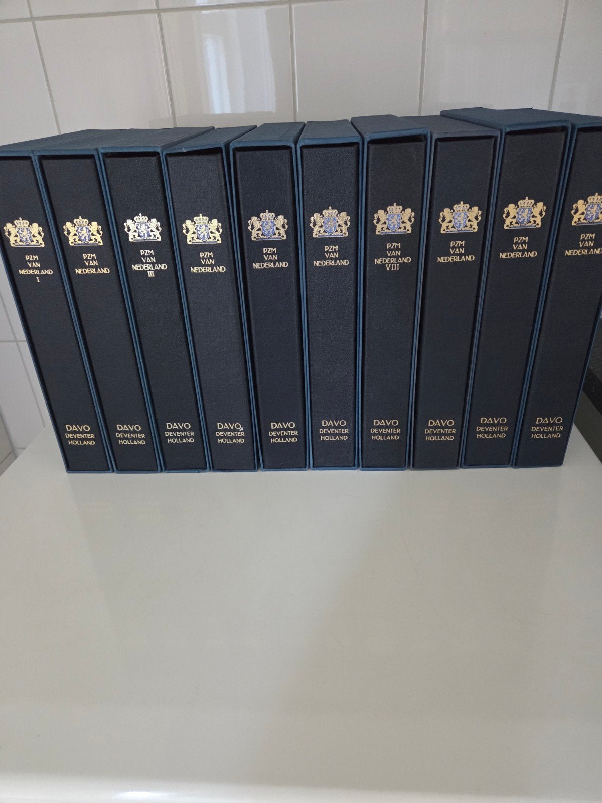 Postzegelmapjes in 10 davo albums, Ophalen of Verzenden