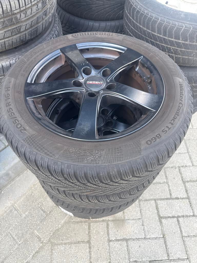 Decent Ford Fiesta Winterbanden - Continental 205/55 R16, Ophalen, Gebruikt, 16 inch, Banden en Velgen