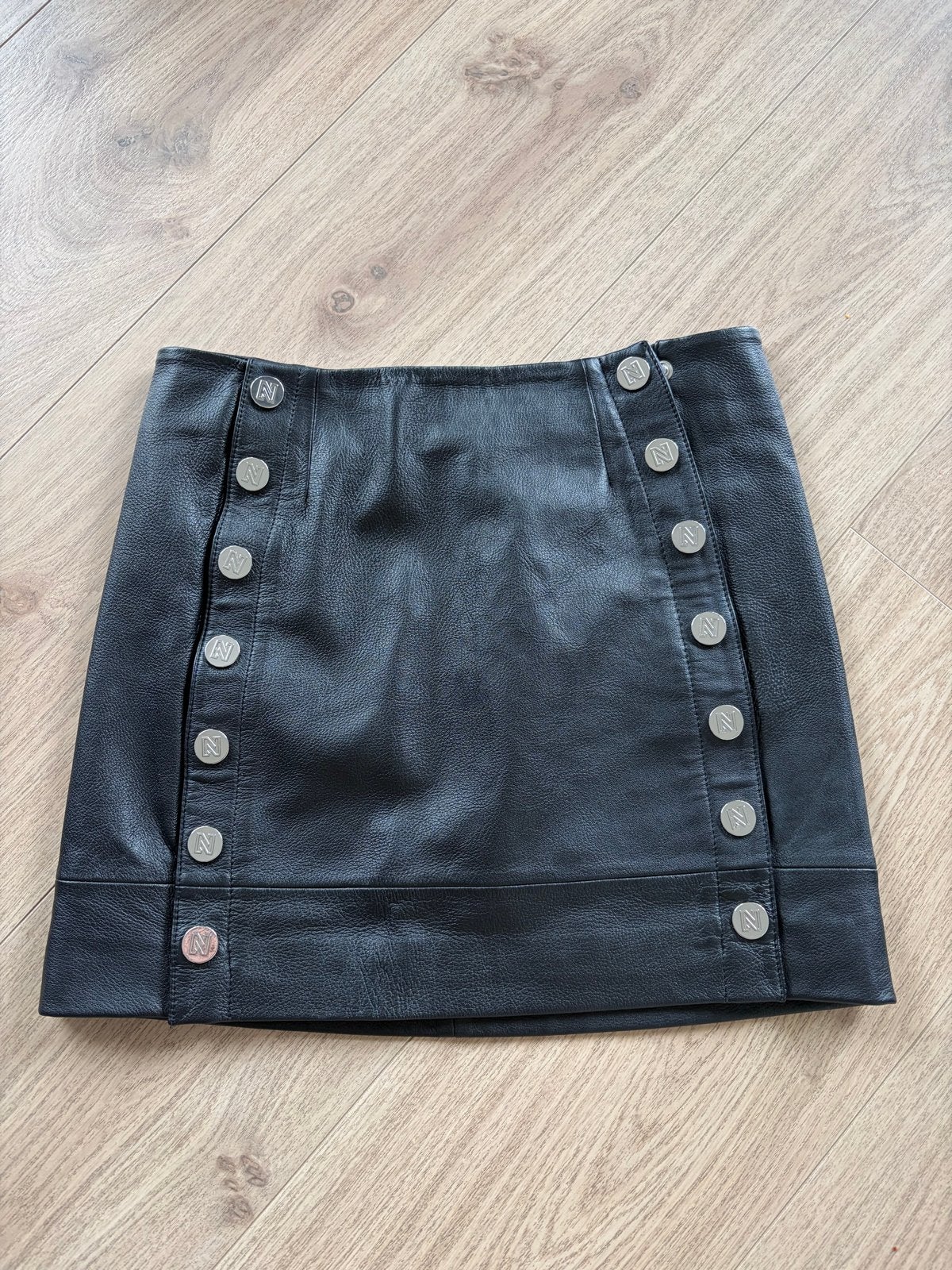 Nikkie Kate Moss leren rokje - Maat 34 (XS), Zwart, Ophalen of Verzenden, Zo goed als nieuw, Maat 34 (XS) of kleiner