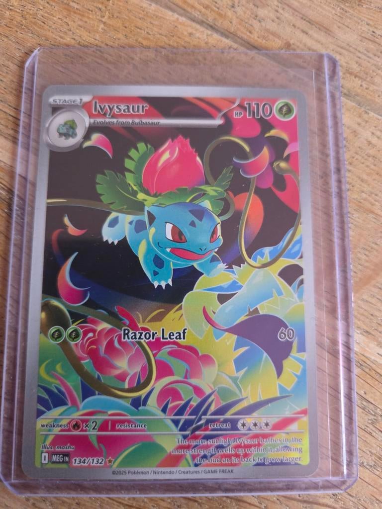 Pokémon Ivysaur 134/132 Illustratie Rare, Ophalen of Verzenden, Zo goed als nieuw, Losse kaart