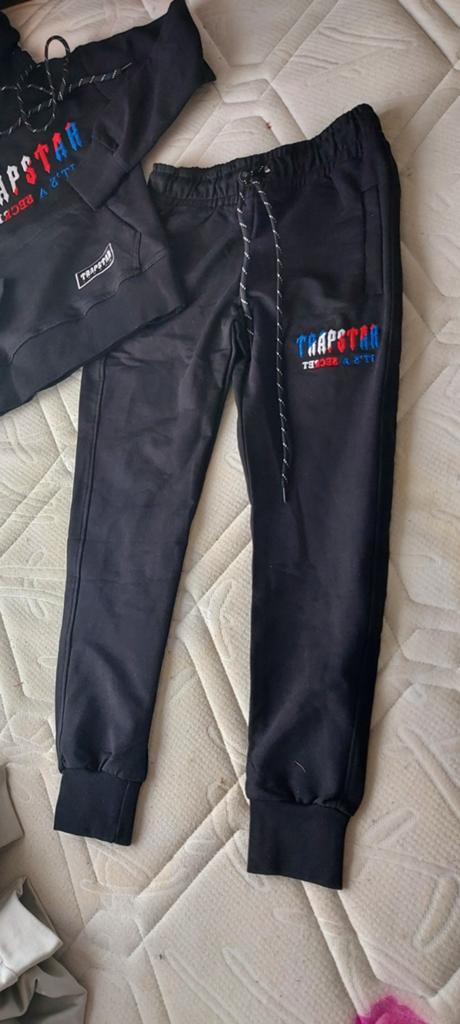Leuk trainingspak van trapstar maat 122, Kinderen en Baby's, Kinderkleding | Maat 122, Jongen of Meisje, Trapstar, Ophalen of Verzenden
